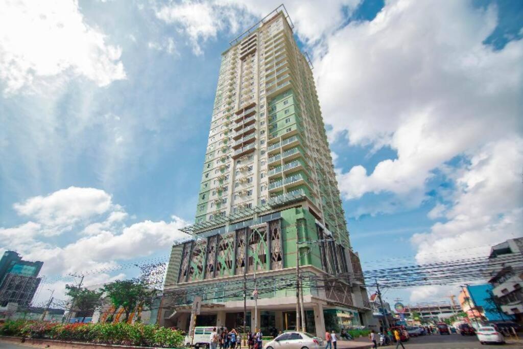 1822 Deluxe Twin - Migas Haven At Sunvida Tower Apartman Cebu Kültér fotó